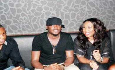 Read more about the article Friends Celebrate With Tuface Idibia Over BET Award