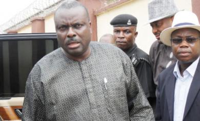 You are currently viewing Nigeria, UK signs prisoner transfer agreement, Ibori waits