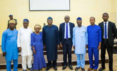 Governor Kayode Fayemi, Deputy Governor Otunba Bisi Egbeyemi and Ekiti State House of Assembly Speaker, Funminiyi Afuye posed with the members of the governing council of College of Agriculture and Technology, Isan Ekiti, during the council’s inauguration on Friday. R-L: Dr. Tope Aroge; Nuradin Osman; Funminiyi Afuye, Babajide Arowosafe (Chairman Governing Council), Governor Kayode Fayemi, Prof. Simi Odeyinka; Otunba Bisi Egbeyemi and Ayo Aroge
